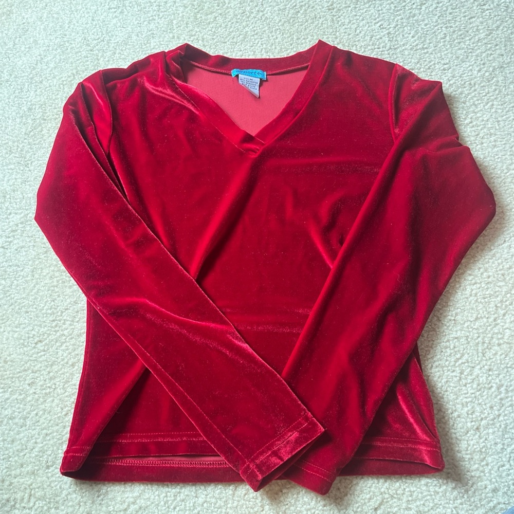 Fitted Red Long Sleeve Tee